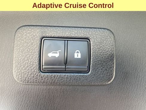 Used 2023 Nissan Armada Platinum w/ Captain's Chairs Package image 12