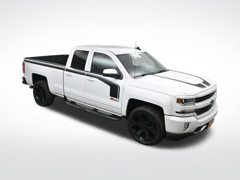 Used 2018 Chevrolet Silverado 1500 LT w/ Rally 2 Edition image 41