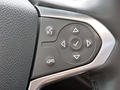 Used 2023 Chevrolet Traverse High Country FWD image 27