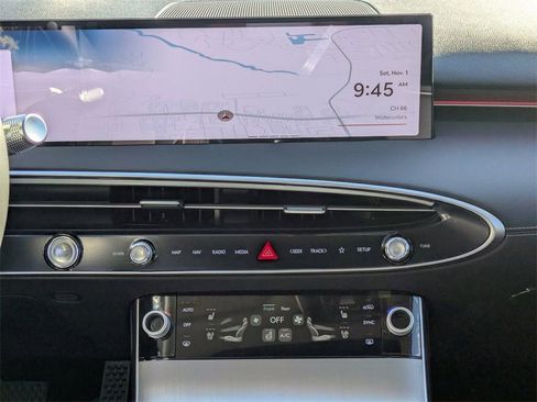 New 2026 Genesis GV70 2.5T Advanced AWD/4WD image 17