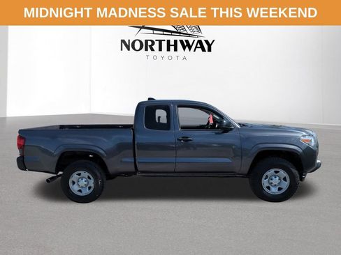 Used 2023 Toyota Tacoma SR image 3