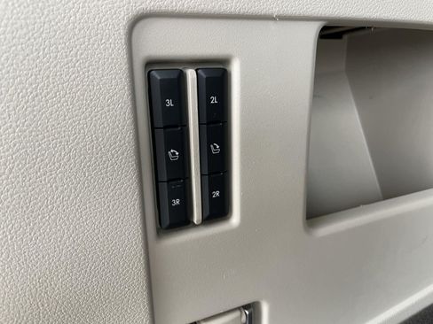 Used 2019 Lincoln Navigator Reserve AWD/4WD image 50