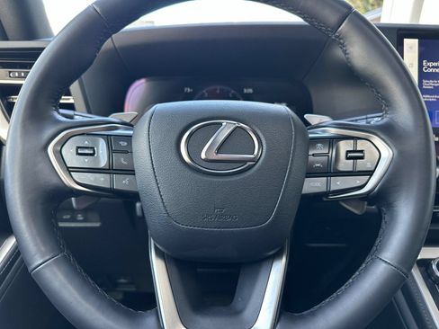 Used 2025 Lexus GX 550 w/ Accessory Package (31) AWD/4WD image 28