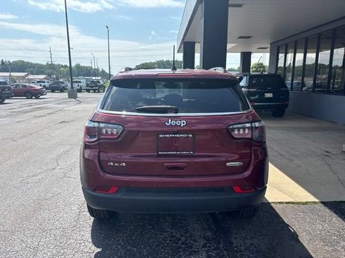 Used 2022 Jeep Compass Latitude AWD/4WD image 7