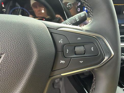 New 2026 Chevrolet Trax ACTIV w/ Sunroof Package FWD image 23