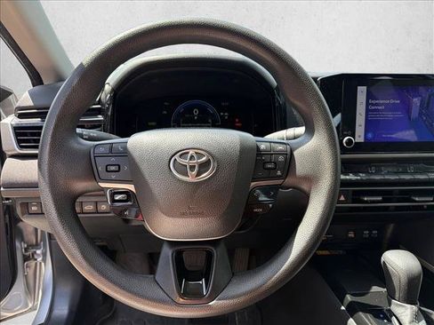 Used 2025 Toyota Camry LE FWD image 14