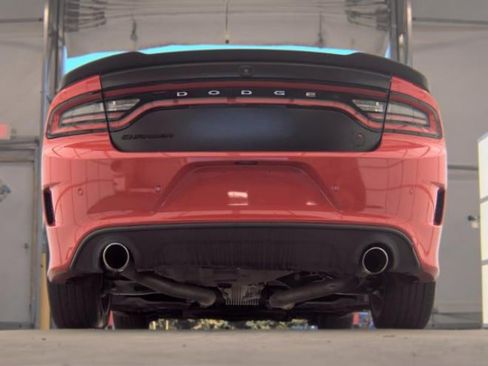 Used 2019 Dodge Charger Scat Pack RWD image 5
