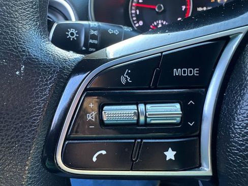 Used 2023 Kia Forte LXS image 24