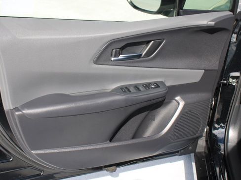 Used 2026 Toyota Prius XLE image 10