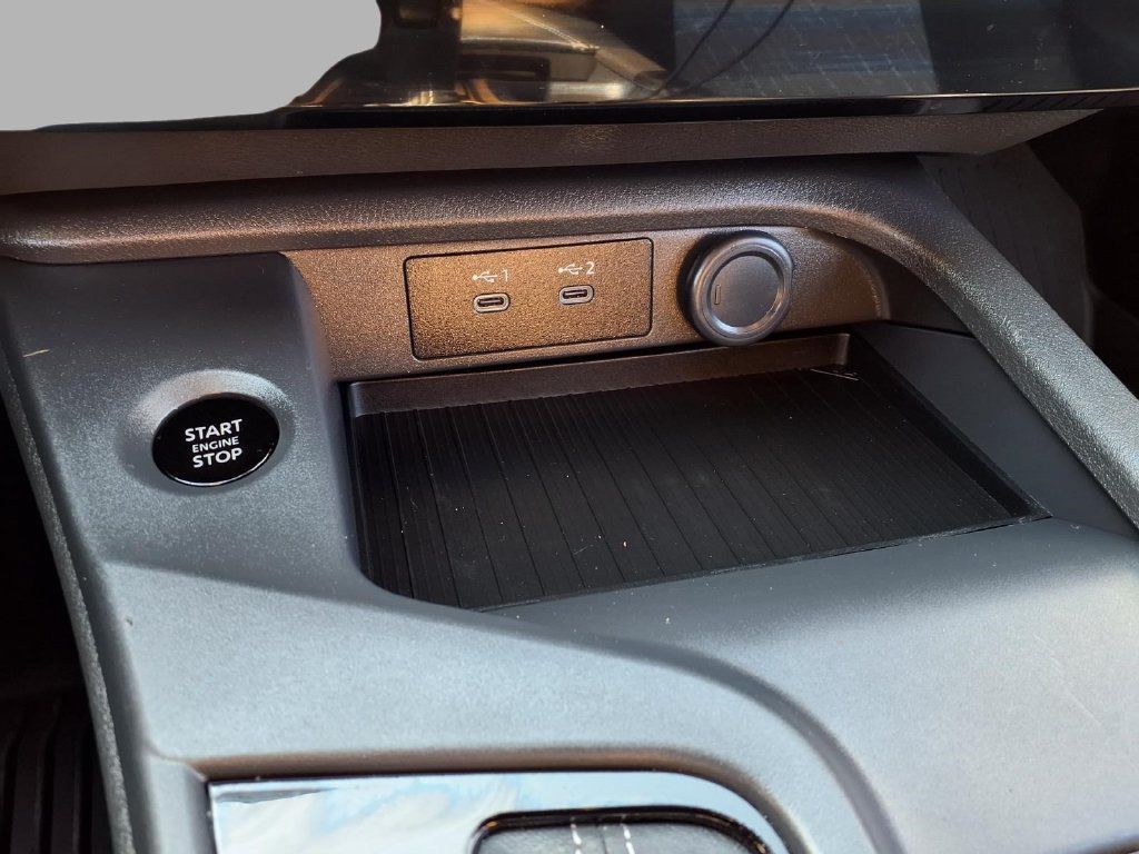 Used 2026 Nissan Sentra SV w/ Floor Mat Package FWD image 10