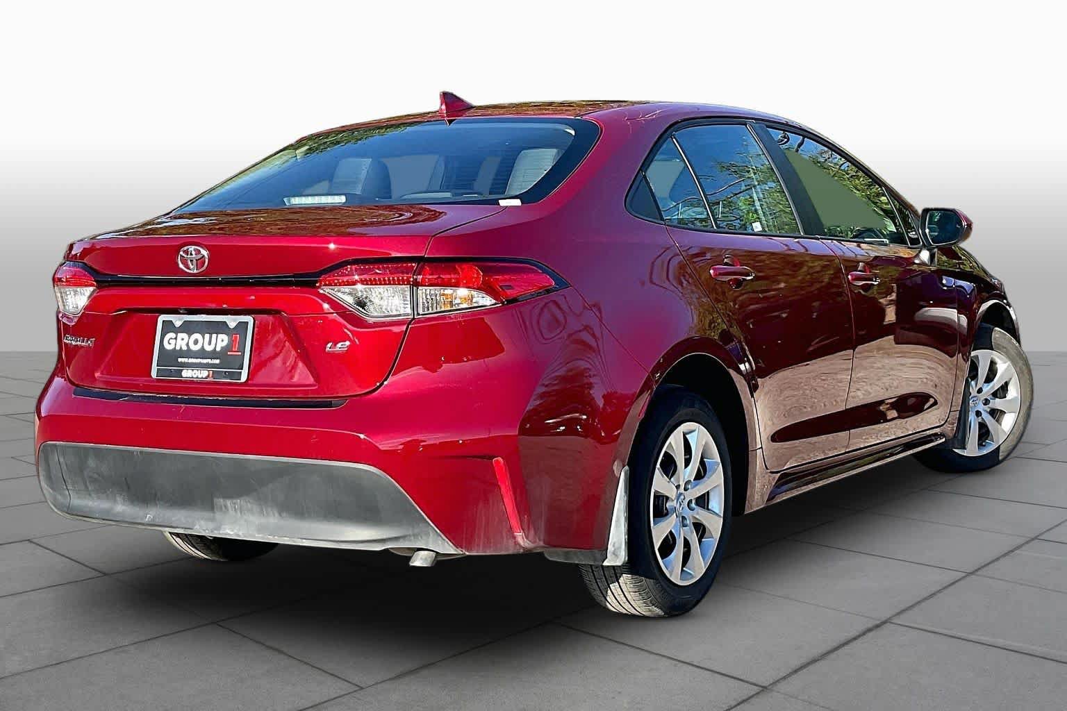 Used 2026 Toyota Corolla LE FWD image 13