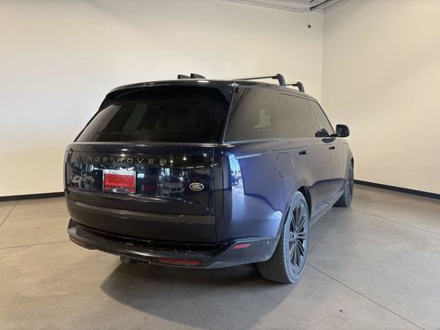 Used 2023 Land Rover Range Rover Long Wheelbase SE AWD/4WD image 3