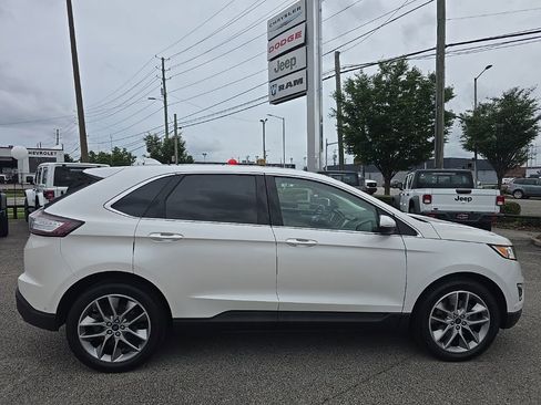 Used 2015 Ford Edge Titanium w/ Equipment Group 302A FWD image 2