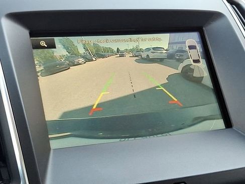Used 2015 Ford Edge Titanium AWD/4WD image 18