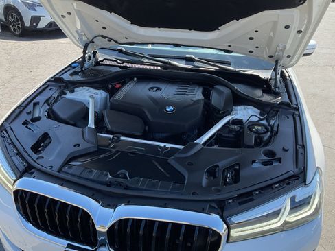 Used 2023 BMW 530i w/ Premium Package RWD image 23