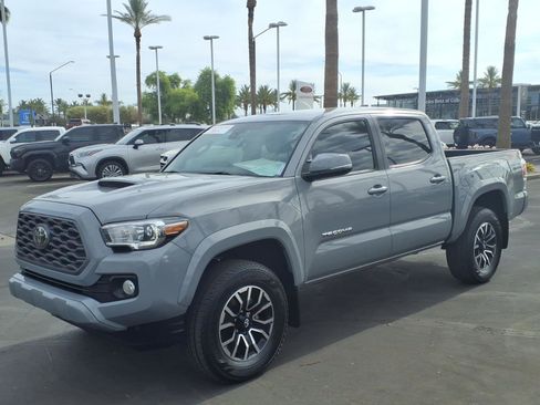 Certified 2021 Toyota Tacoma TRD Sport w/ Technology Package AWD/4WD image 8