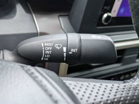 Used 2024 Toyota Tacoma SR5 AWD/4WD image 37