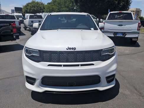 Used 2018 Jeep Grand Cherokee SRT AWD/4WD image 11