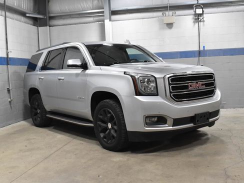 Used 2017 GMC Yukon SLT image 29
