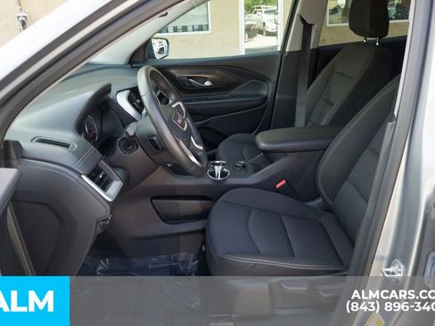 Used 2024 GMC Terrain SLE image 16