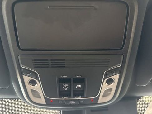 Used 2025 Honda Ridgeline Black Edition image 51