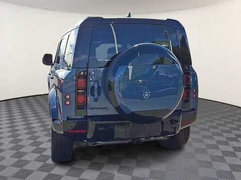Used 2023 Land Rover Defender 110 X-Dynamic SE AWD/4WD image 7