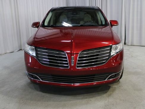 Used 2018 Lincoln MKT AWD w/ Technology Package image 28