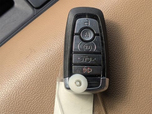 Used 2022 Ford F150 Lariat w/ Equipment Group 502A High image 36