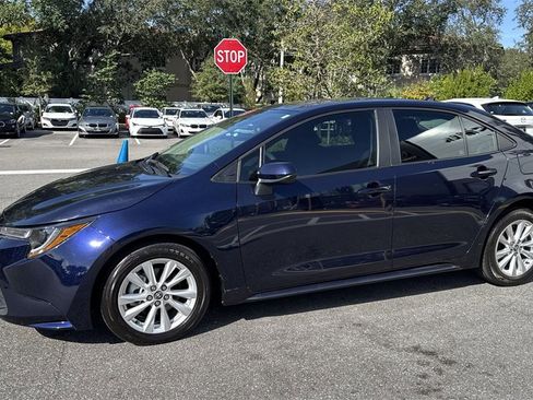 Used 2023 Toyota Corolla LE image 11