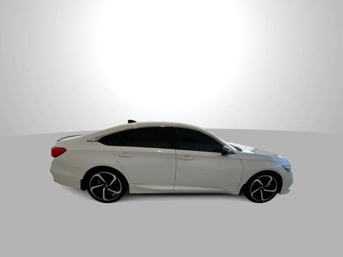 Used 2022 Honda Accord Sport image 9