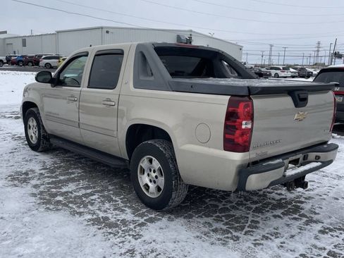 Used 2007 Chevrolet Avalanche LT w/ LT Preferred Equipment Group image 6
