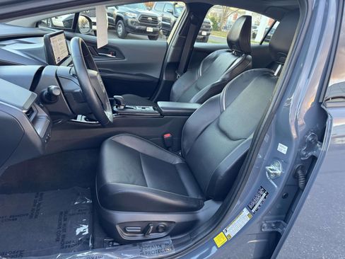 Certified 2024 Toyota Prius XLE image 15