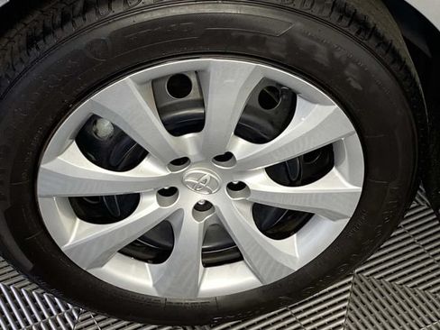 Used 2025 Toyota Corolla LE FWD image 27