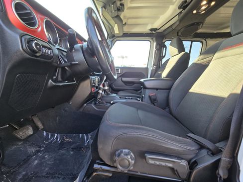 Used 2022 Jeep Wrangler Unlimited Rubicon image 13