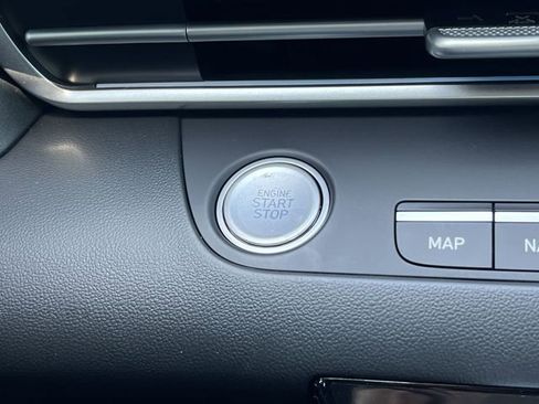 New 2026 Hyundai Elantra Limited FWD image 20