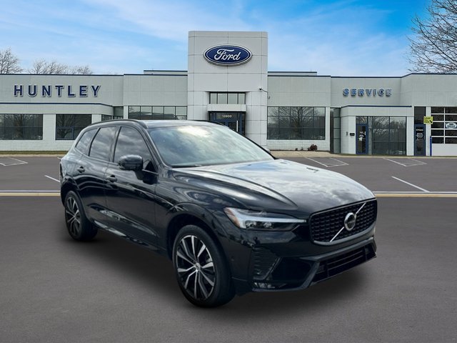 Used 2024 Volvo XC60 B5 Plus w/ Protection Package Premier AWD/4WD image 4