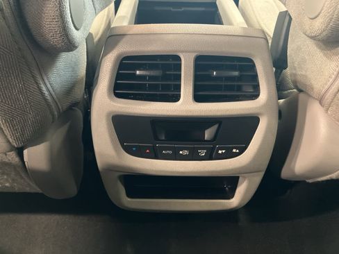 Used 2019 Honda Pilot EX image 25