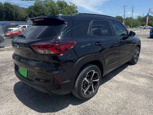 Used 2023 Chevrolet TrailBlazer RS w/ Sun and Liftgate Package FWD image 8