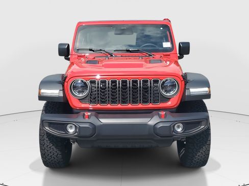 Used 2026 Jeep Wrangler Unlimited Rubicon image 2