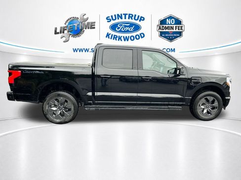 Used 2022 Ford F150 Lightning Lariat AWD/4WD image 8