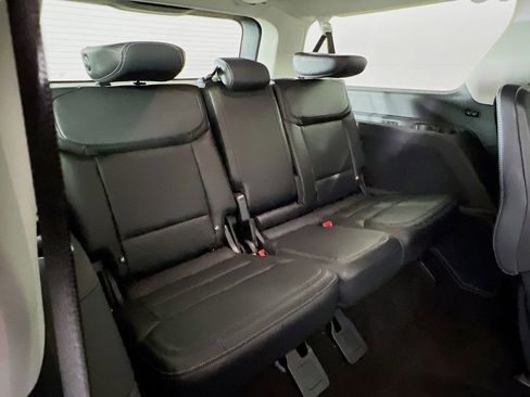 New 2026 Ford Expedition Max Platinum w/ Driver's Package image 17