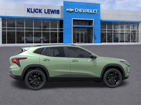 New 2026 Chevrolet Trax ACTIV w/ Driver Confidence Package FWD image 5