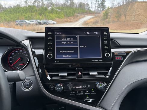 Used 2024 Toyota Camry XSE FWD image 27