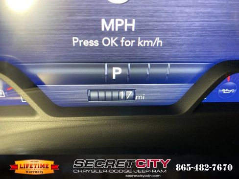 New 2026 RAM 1500 Express AWD/4WD image 18