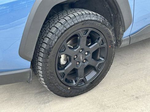 Certified 2022 Toyota RAV4 TRD Off-Road image 9