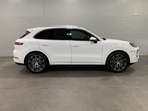 New 2026 Porsche Cayenne image 8