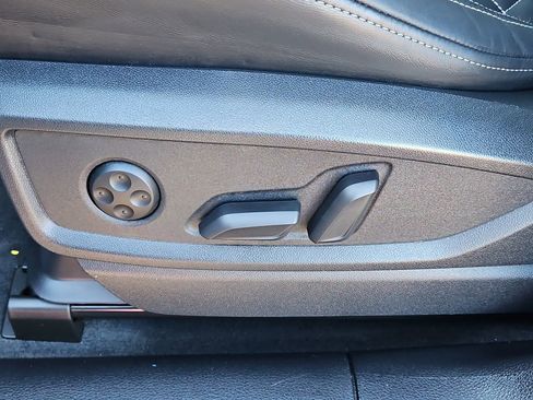 Used 2025 Audi SQ5 Premium Plus w/ Premium Plus Package image 26