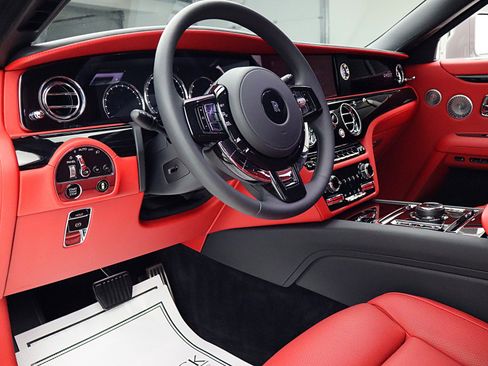 Used 2022 Rolls-Royce Ghost image 39