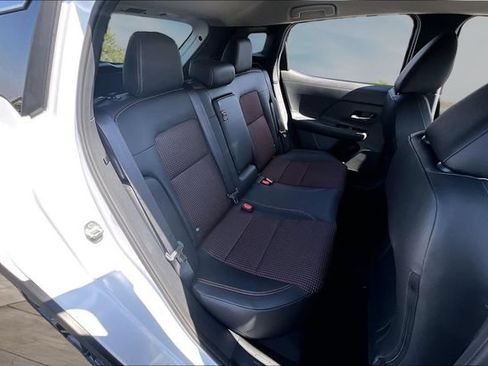 New 2026 Nissan Kicks SR FWD image 9