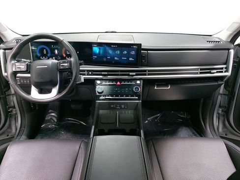Used 2025 Hyundai Santa Fe SEL image 9